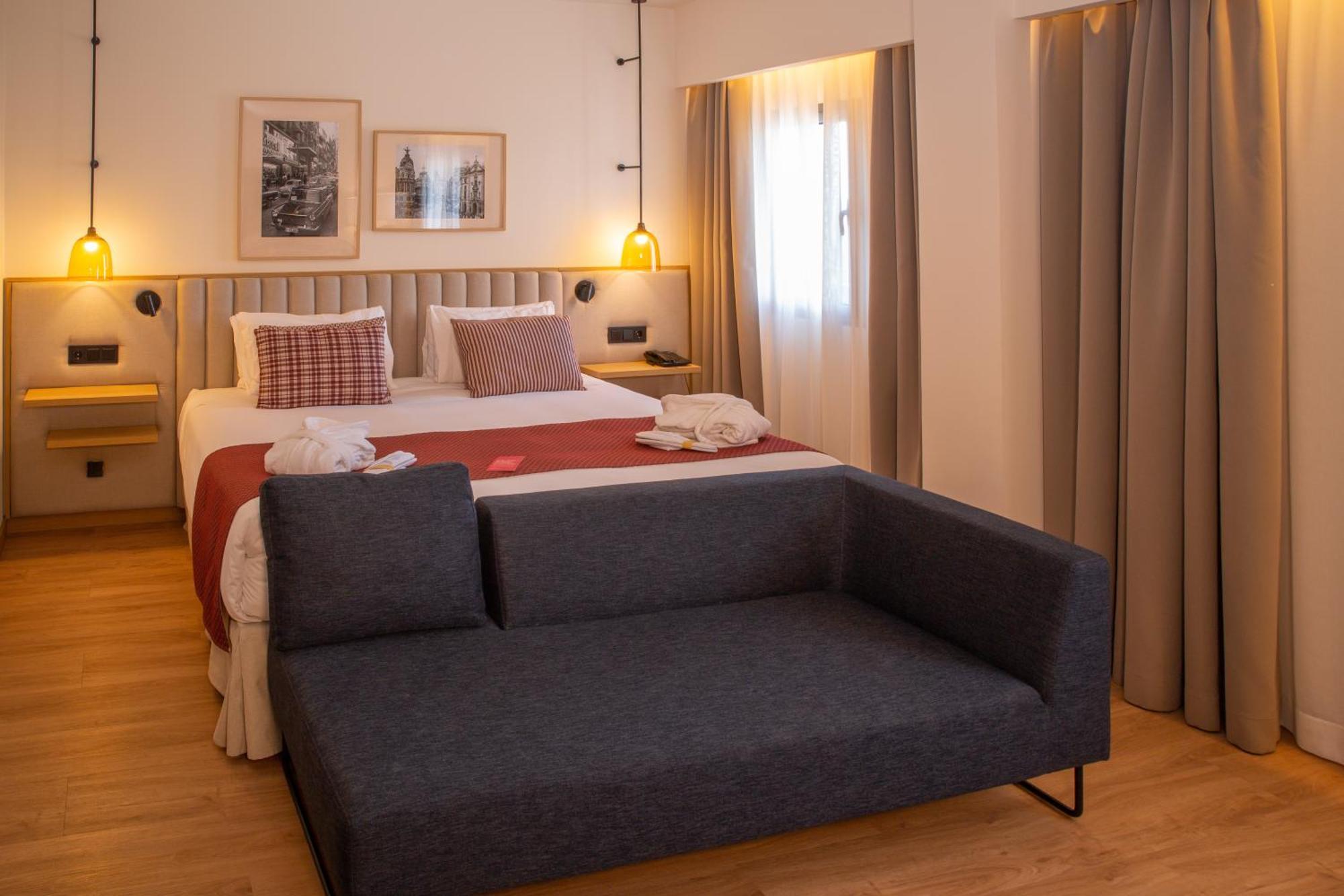 Отель Ramada By Wyndham Madrid Хетафе Экстерьер фото